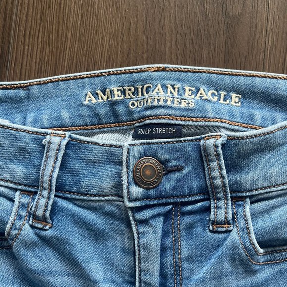 American Eagle Light Wash Jeggings - Picture 4 of 7